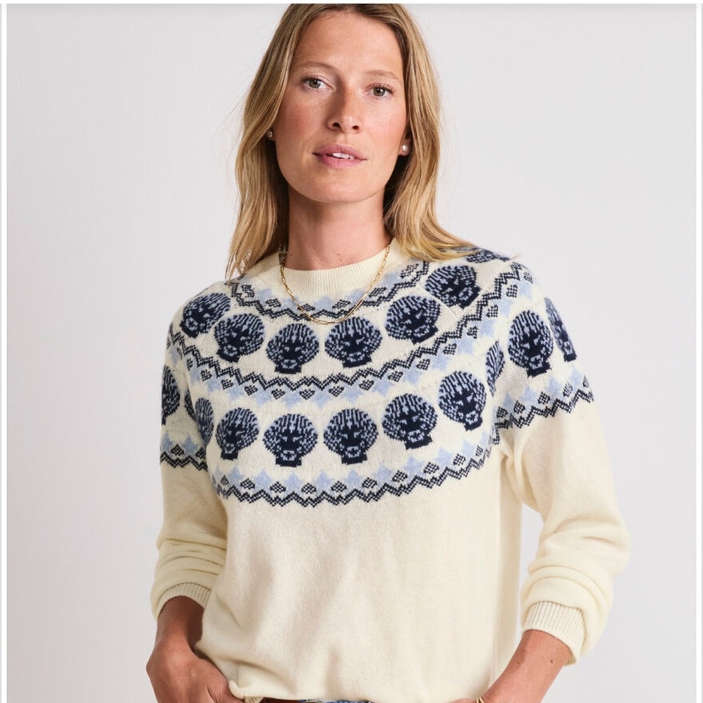 Vineyard Vines Cream and Navy Patterned Sweater